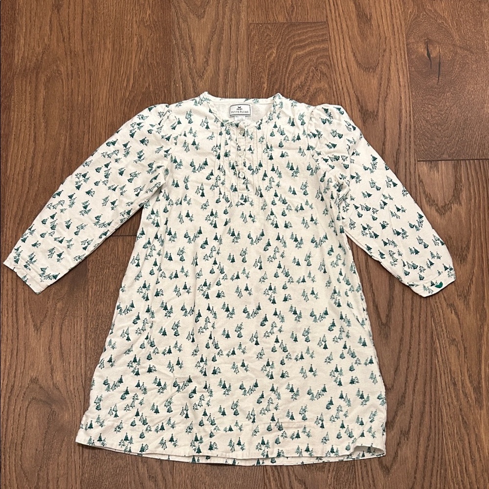 Petite Plume flannel nightgown holiday pjs with Green Tree Pattern size girls 8
